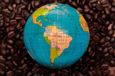 Globe, virtual assistant around the world